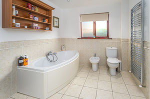 Photo 33- click for photo gallery